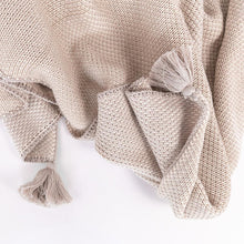 Load image into Gallery viewer, Lottie Tassel Throw, Sand
